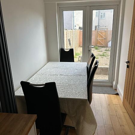 Small Room In Horfield 3 브리스틀 외부 사진